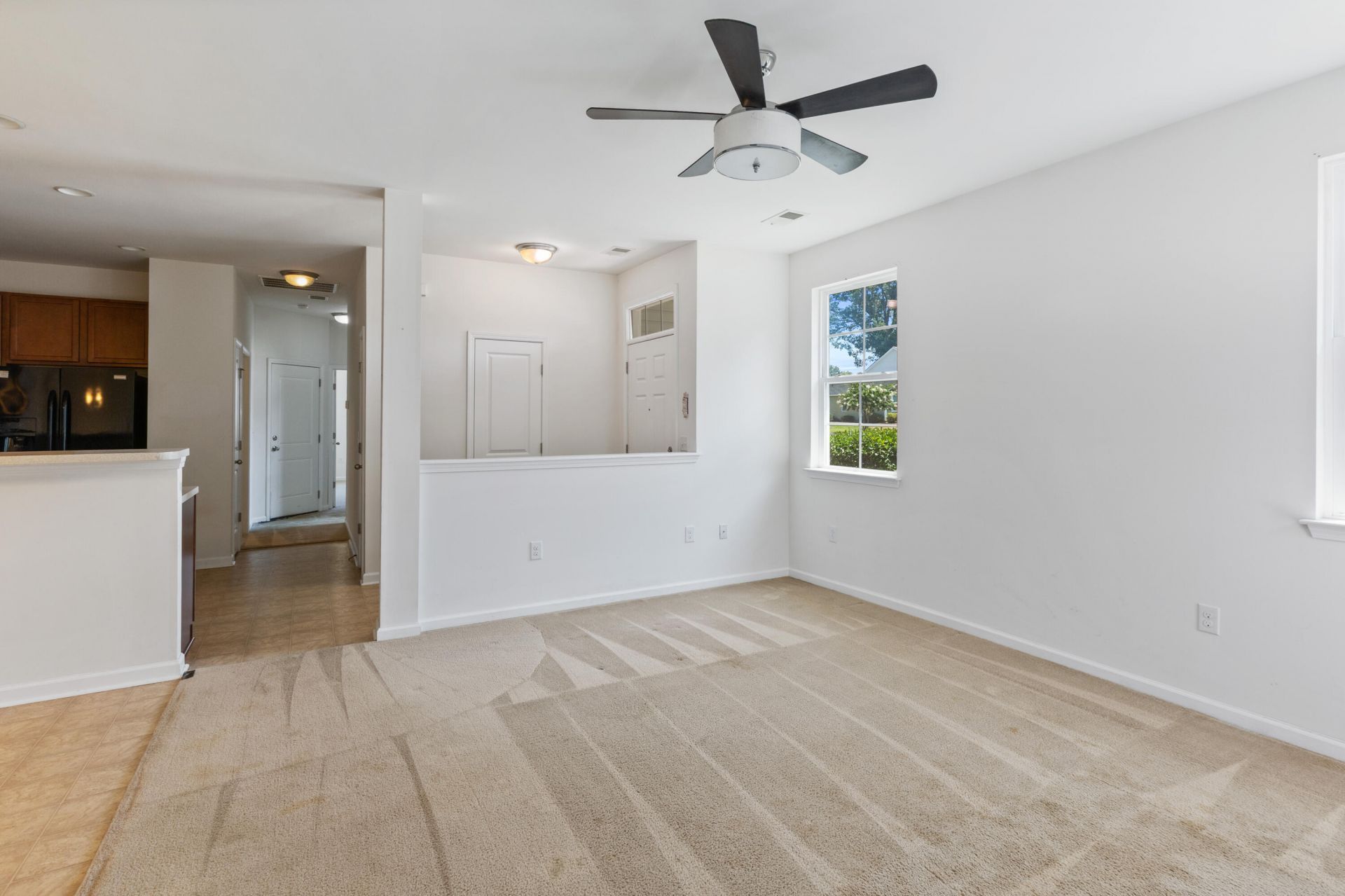 1217 N University Drive Photo 14