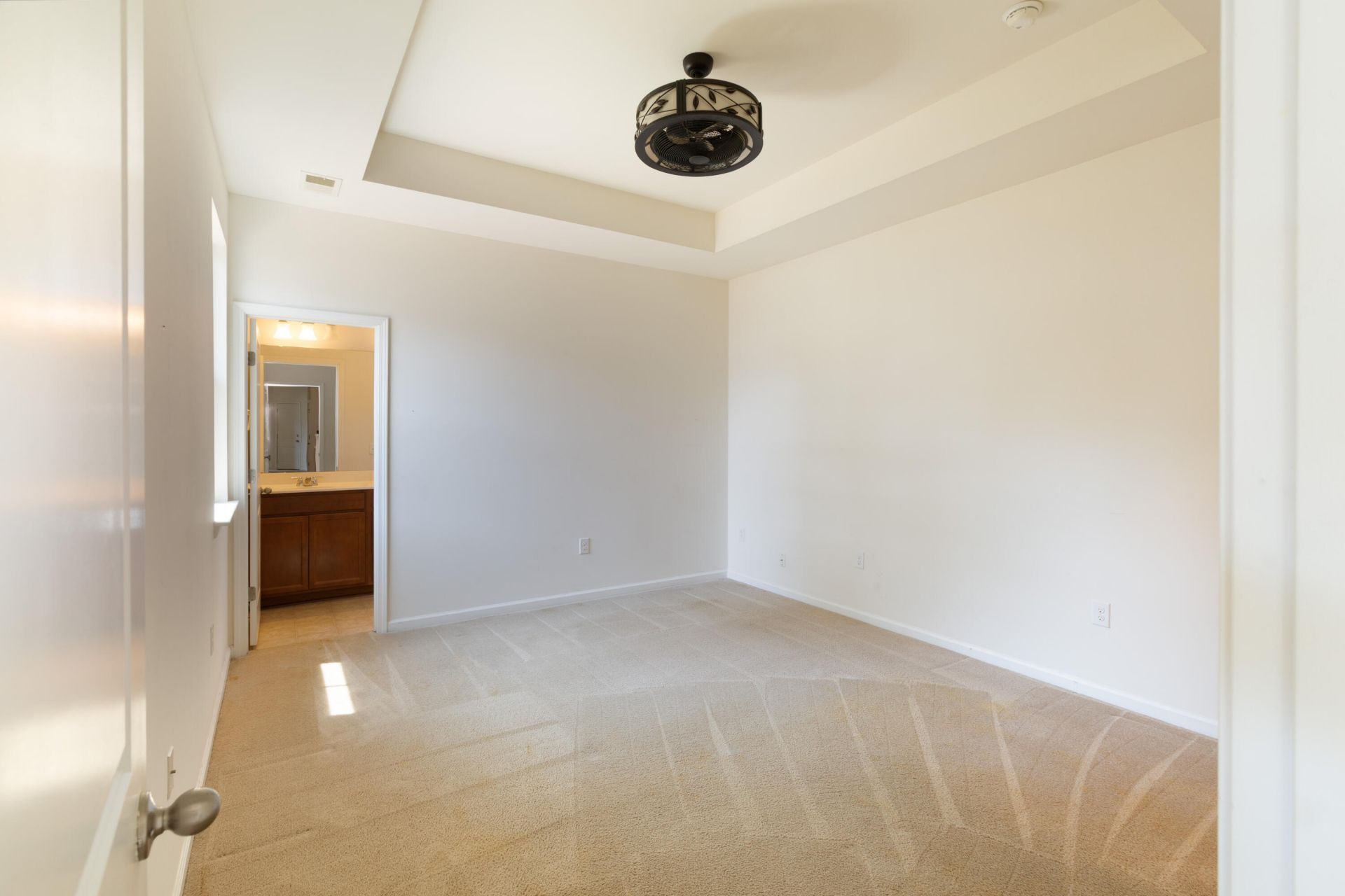 1217 N University Drive Photo 15