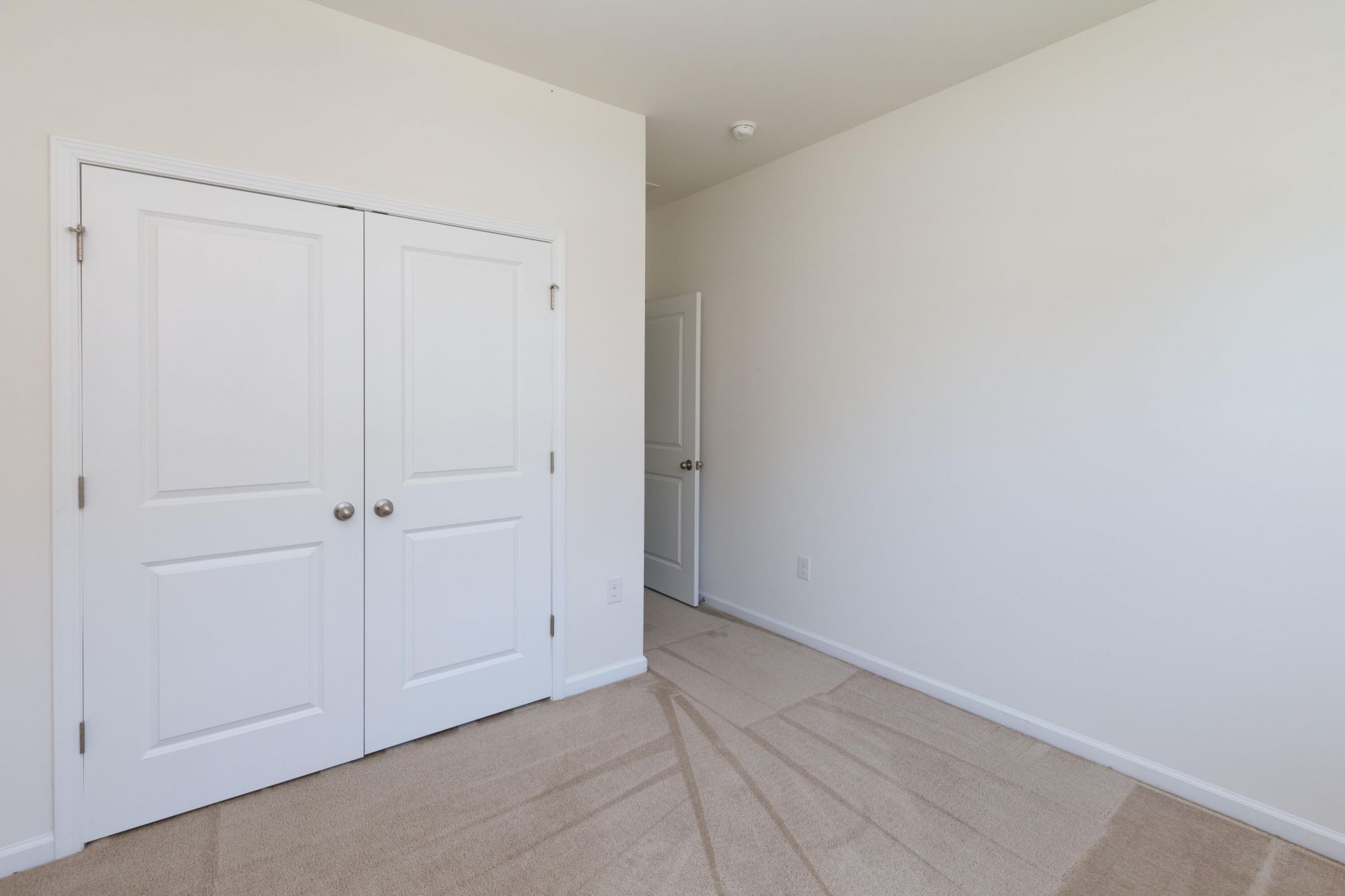 1217 N University Drive Photo 26