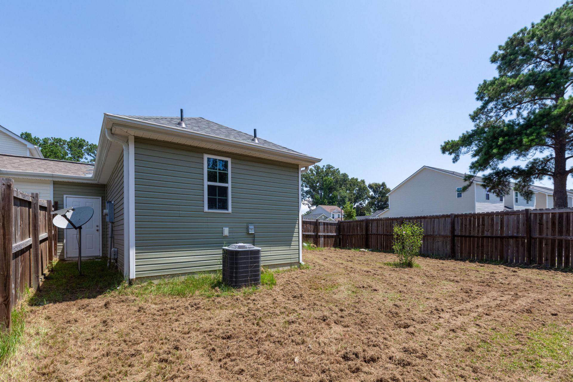 1217 N University Drive Photo 29