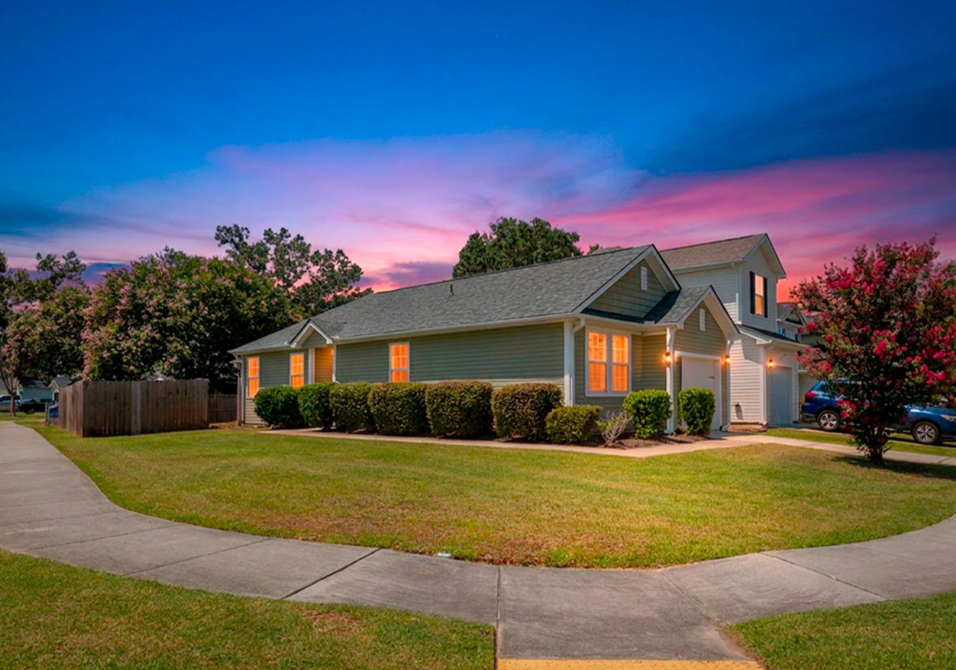 1217 N University Drive Photo 4