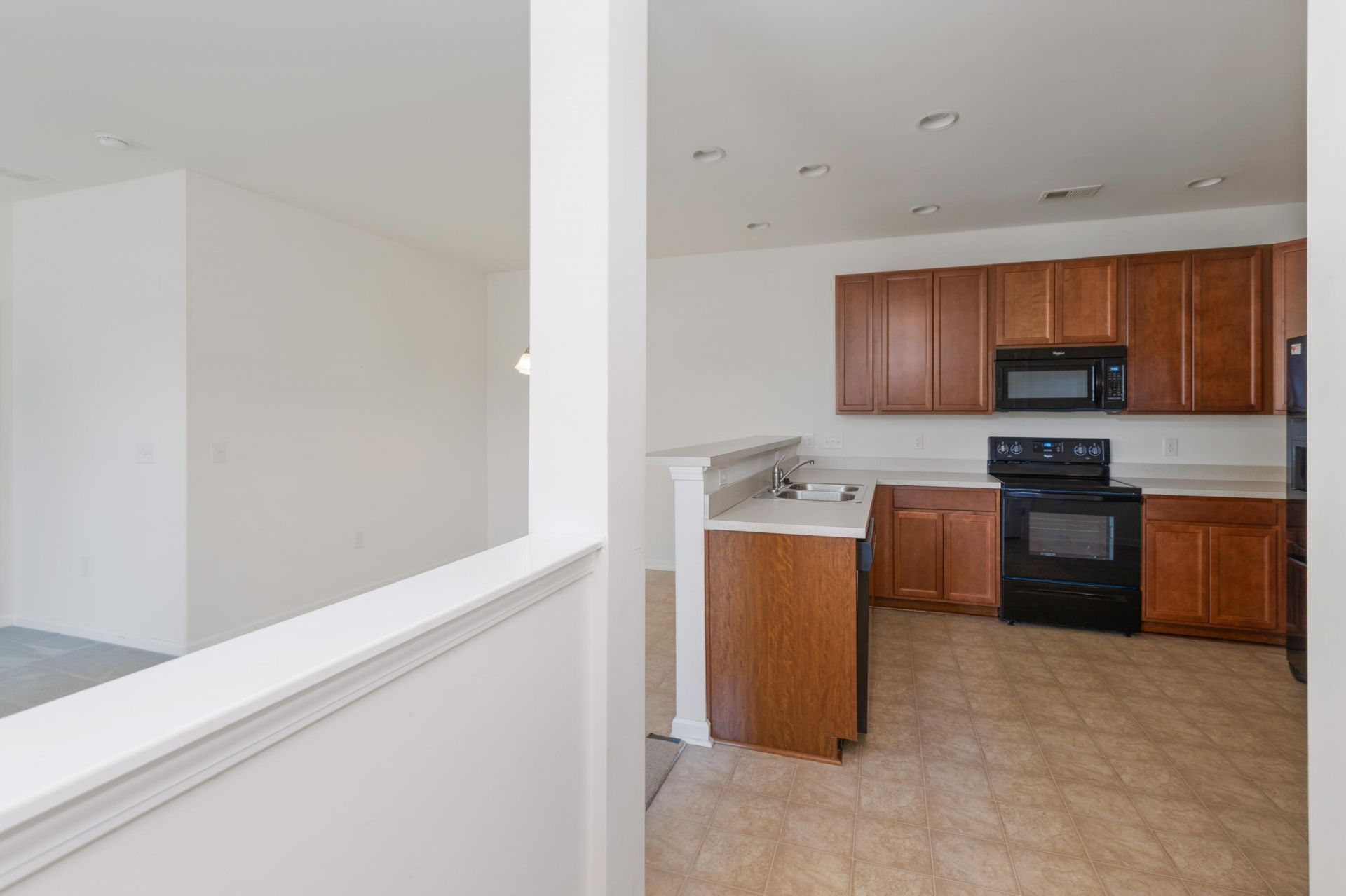 1217 N University Drive Photo 6