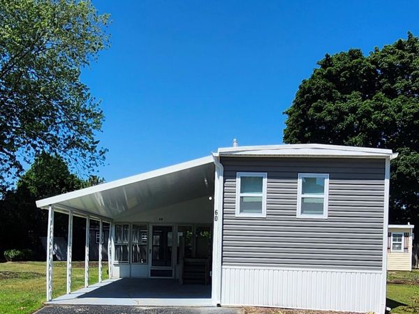 60 Valley Forge , Bohemia, NY 11716