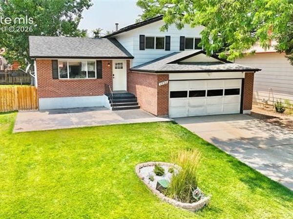 2203 Norman Lane, Pueblo, CO 81005