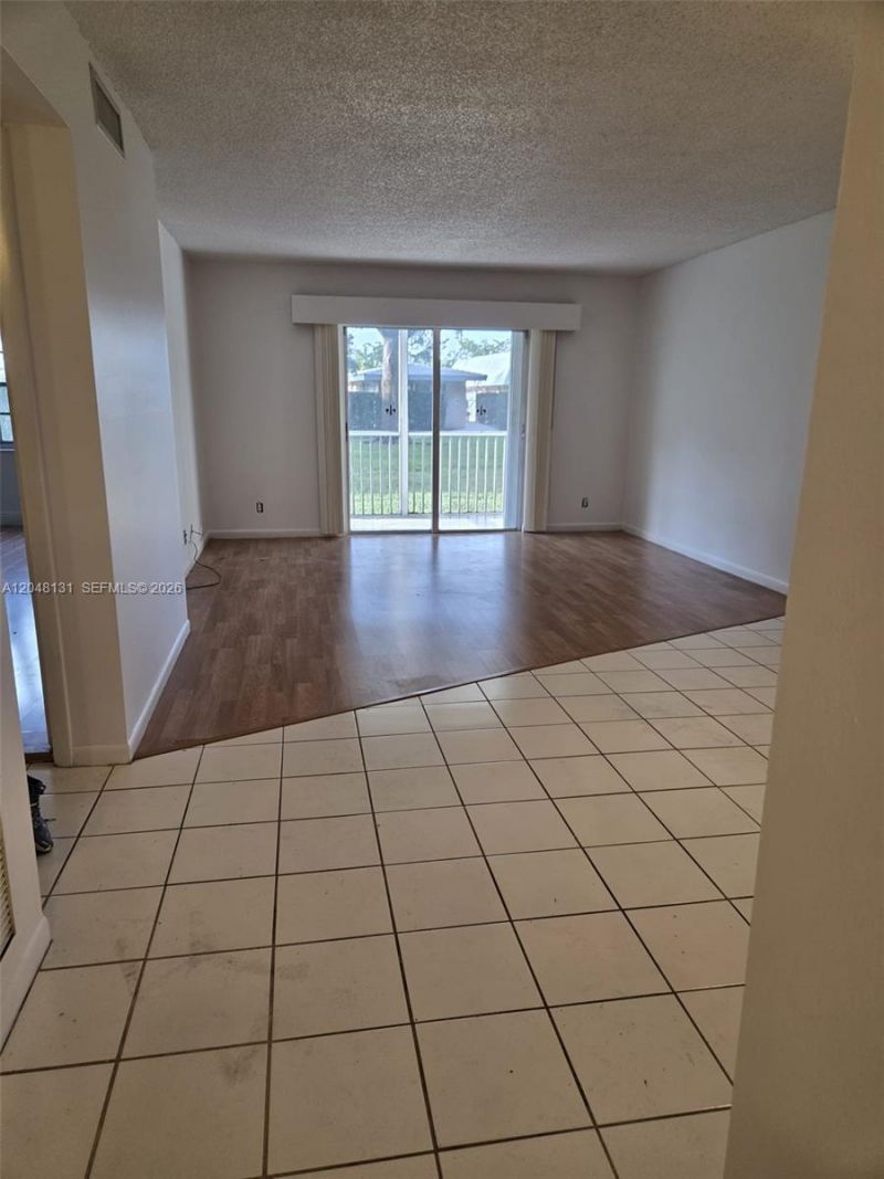 9101 W Sample Rd, Unit 102, Coral Springs, FL 33065 Photo