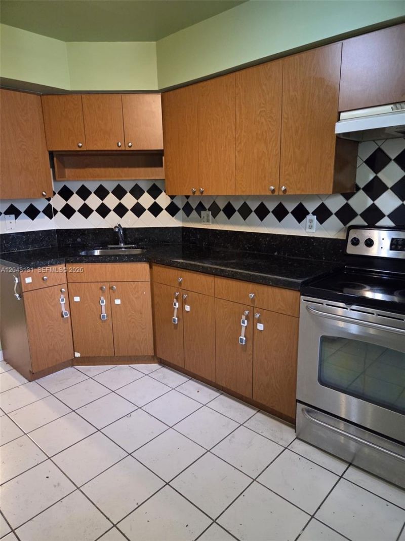 9101 W Sample Rd, Unit 102, Coral Springs, FL 33065 Photo