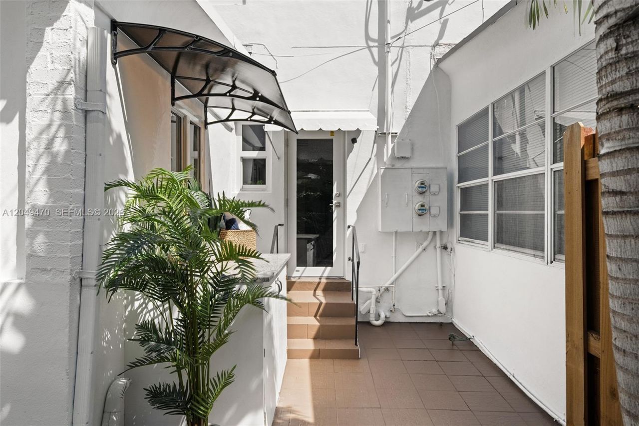 642 86th St, Miami Beach, FL 33141 Photo