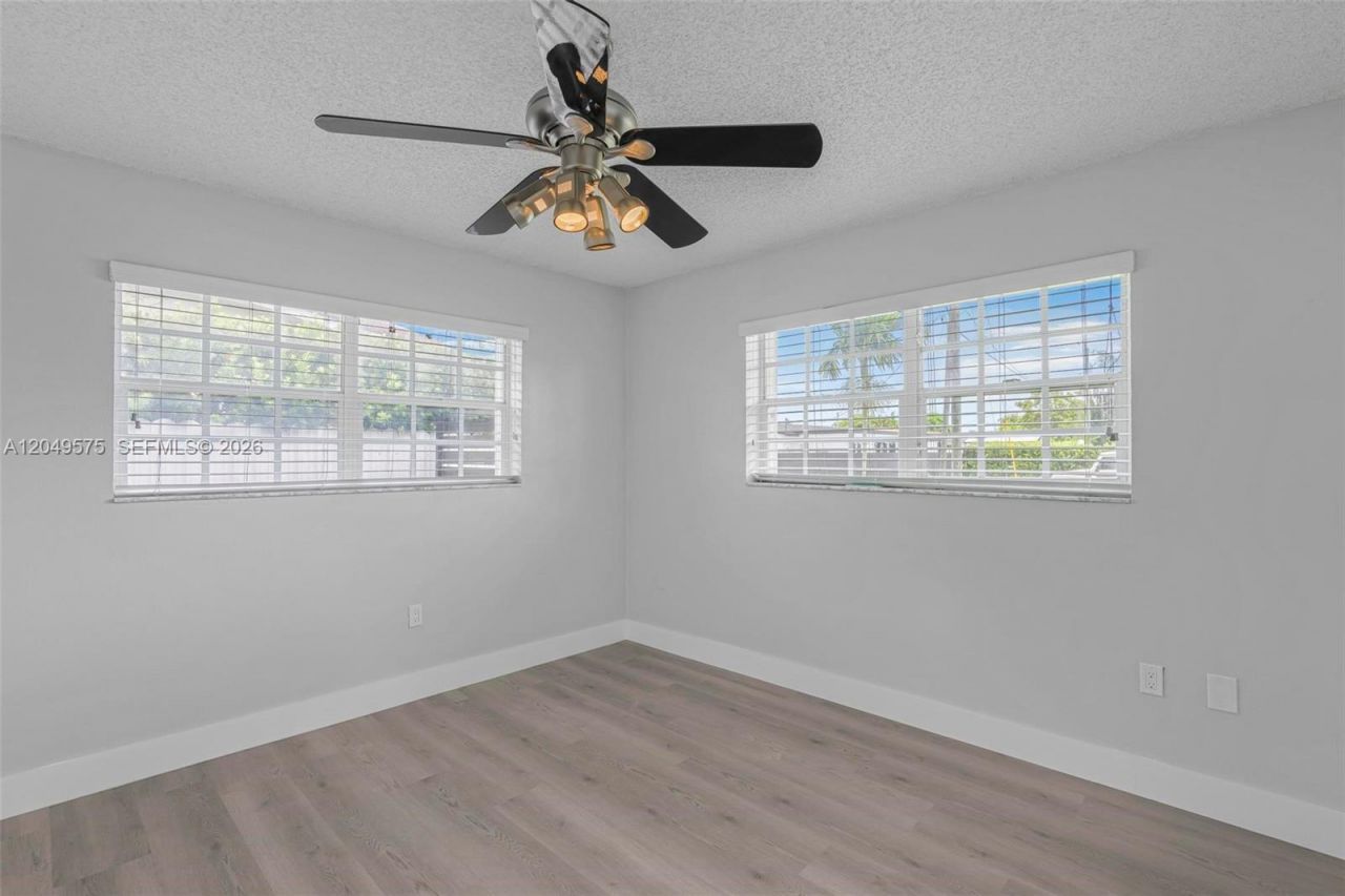 9075 SW 48th Ter , Miami, FL 33165 Photo