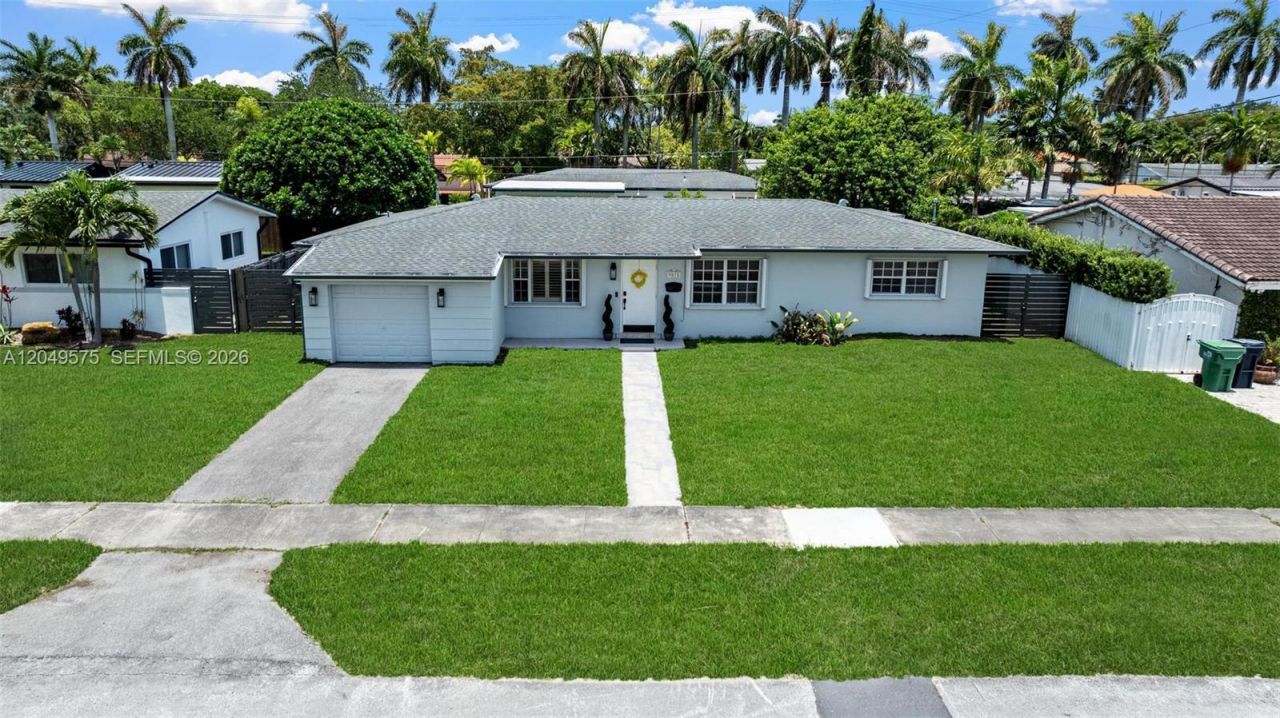 9075 SW 48th Ter , Miami, FL 33165 Photo