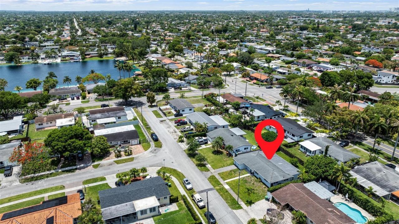 9075 SW 48th Ter , Miami, FL 33165 Photo