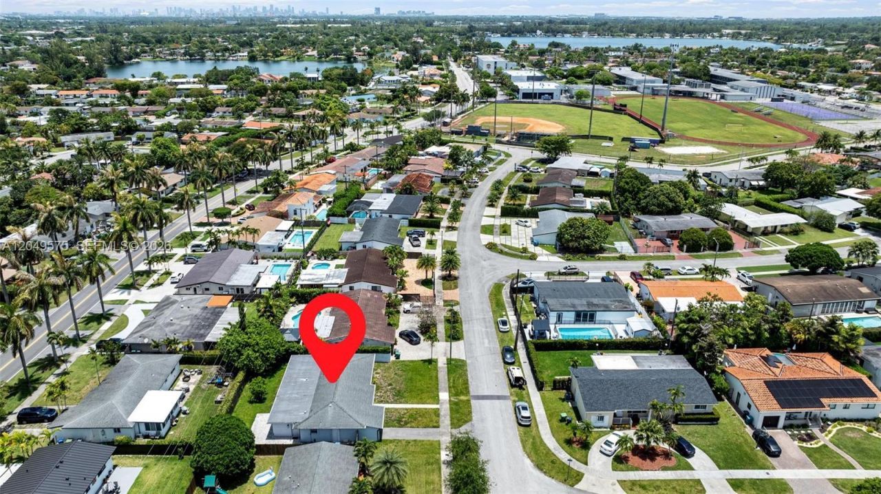 9075 SW 48th Ter , Miami, FL 33165 Photo