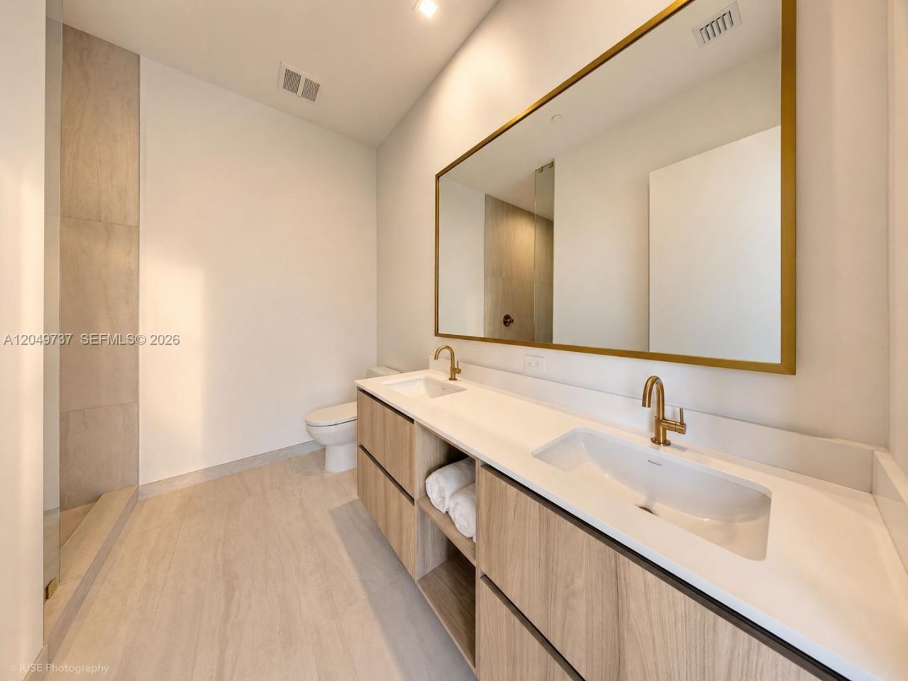 77 SE 5th Street , Unit UPH01, Miami, FL 33131 Photo
