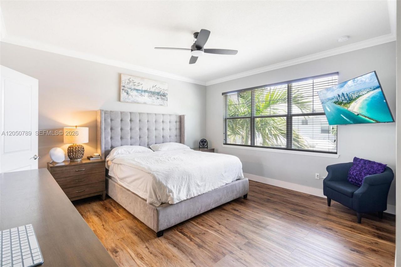 3944 Poinciana Ln , Unit 3944, Hollywood, FL 33021 Photo