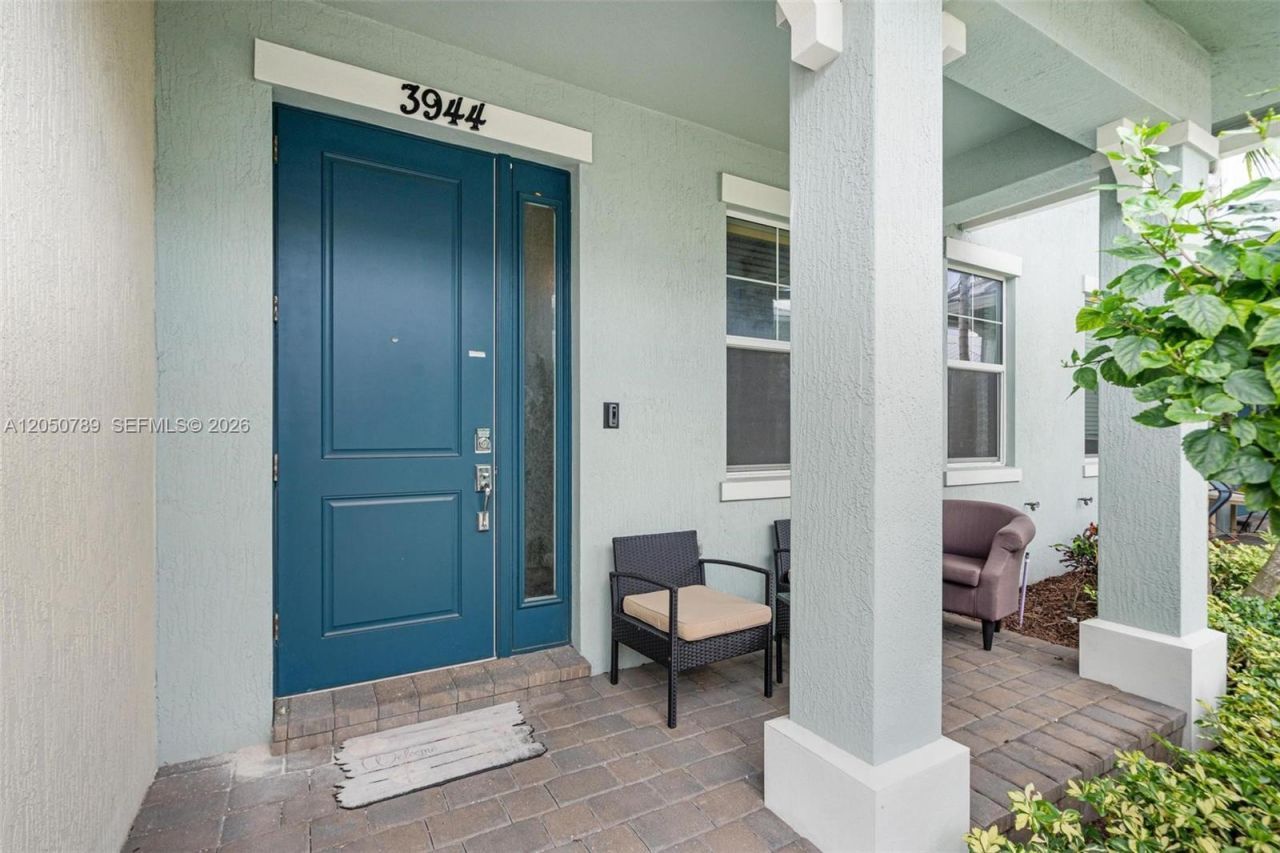 3944 Poinciana Ln , Unit 3944, Hollywood, FL 33021 Photo