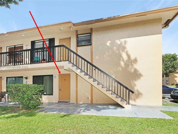 2530 W 67th Pl , Unit 11-29, Hialeah, FL 33016