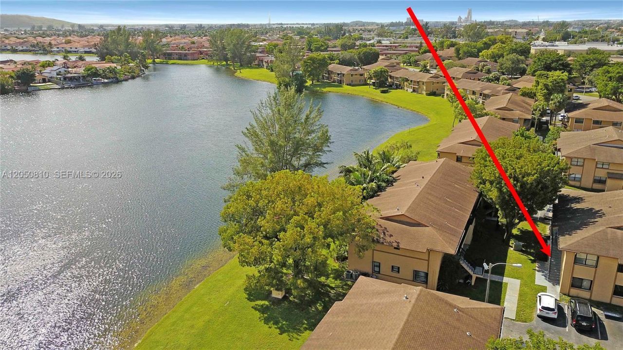 2530 W 67th Pl , Unit 11-29, Hialeah, FL 33016 Photo