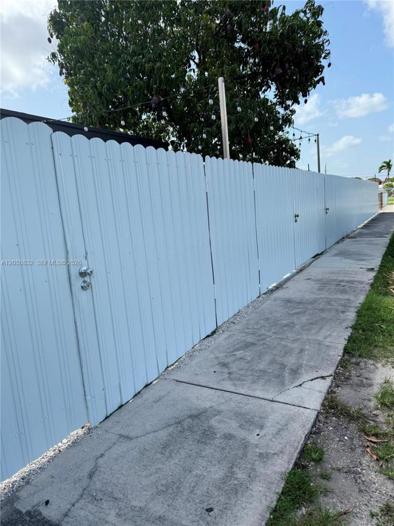 690 E 46th St , Hialeah, FL 33013 Photo
