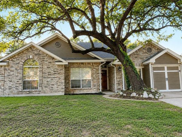 306 N Mount Rushmore DR, Cedar Park, TX 78613