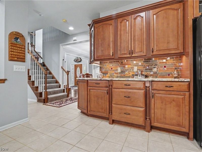 20143 Kylemore Drive, Strongsville, OH 44149 Photo 12