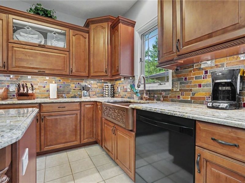 20143 Kylemore Drive, Strongsville, OH 44149 Photo 13
