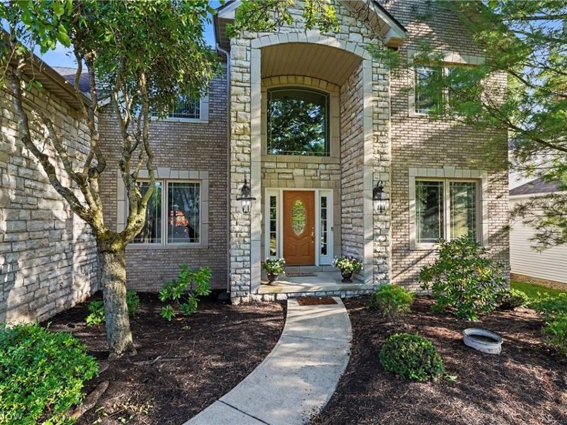 20143 Kylemore Drive, Strongsville, OH 44149 Photo 3