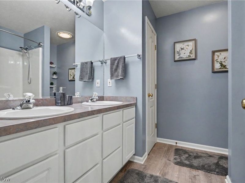 20143 Kylemore Drive, Strongsville, OH 44149 Photo 38