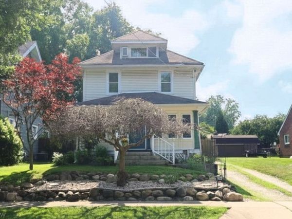 1621 Union Street , Cuyahoga Falls, OH 44221