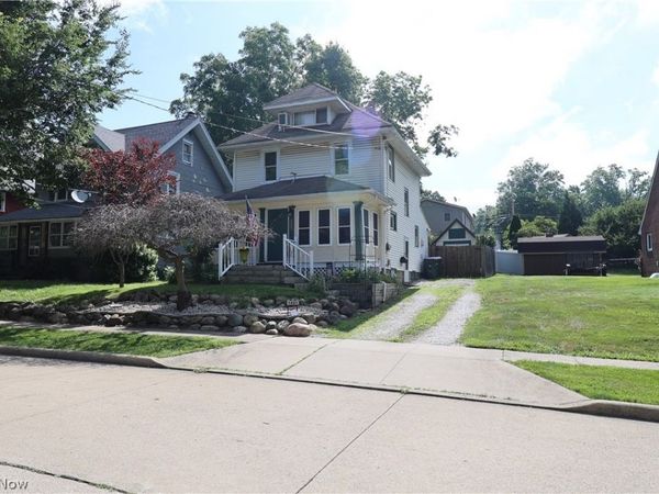 1621 Union Street , Cuyahoga Falls, OH 44221