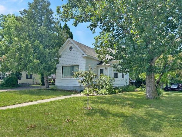 1213 Jefferson Street S, Wadena, MN 56482