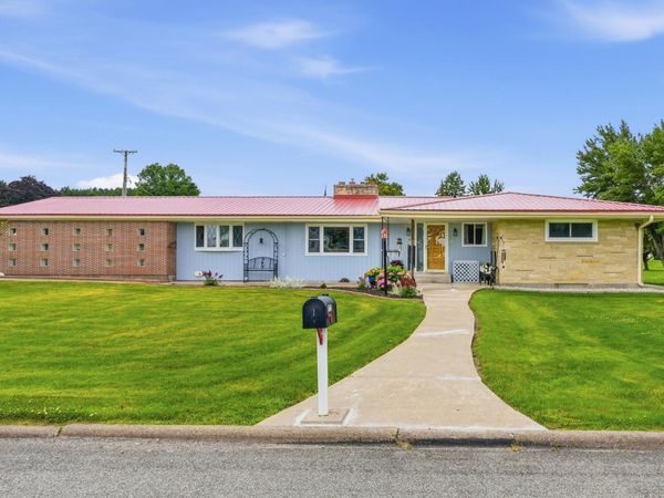 18139 Hopkins Street , Whitehall, WI 54773