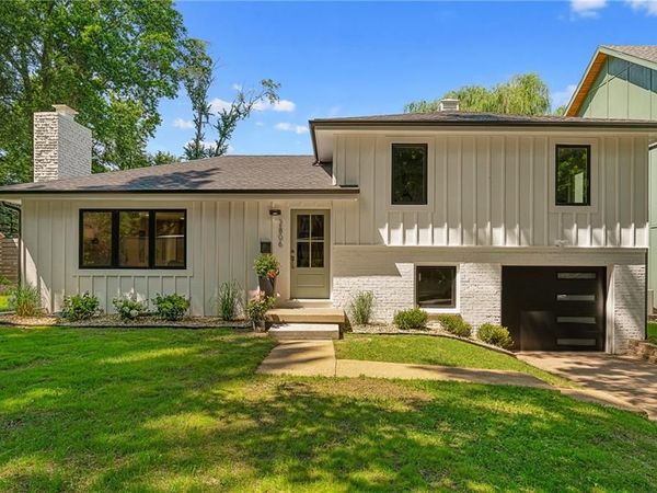 2806 W 48th Street, Westwood, KS 66205