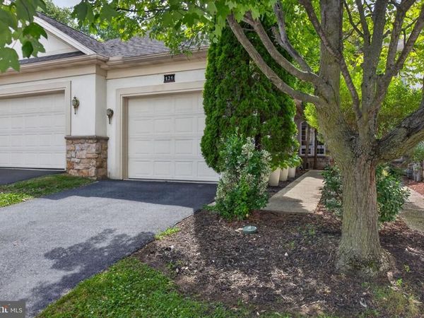 121 CREEKGATE COURT, MILLERSVILLE, PA 17551