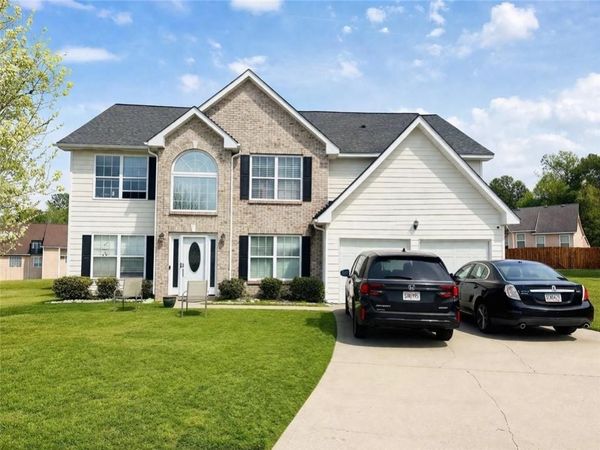 510 Shire Lane , Fairburn, GA 30213