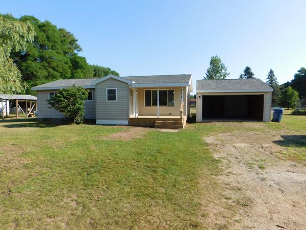 8570 E Hawley Road, Hesperia, MI 49421