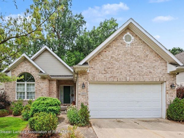 5553 Songbird Point, East Lansing, MI 48823