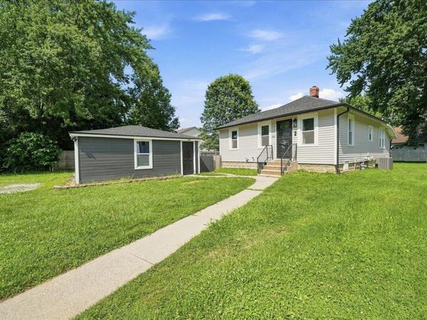 252 S 21st Street , Chesterton, IN 46304