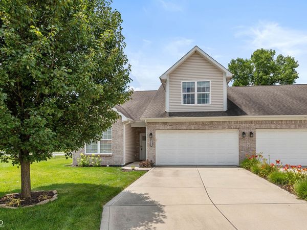1116 Kristi Court , Greenwood, IN 46142