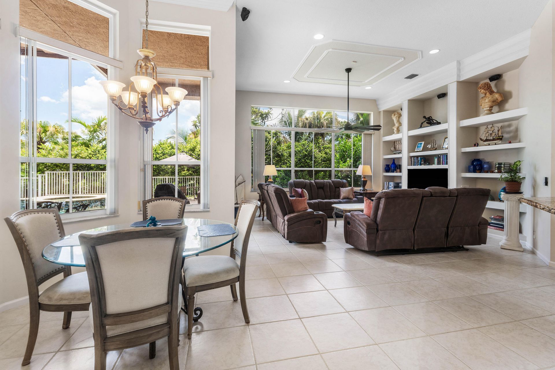 911 Forest Glen Lane, Wellington, FL 33414 Photo