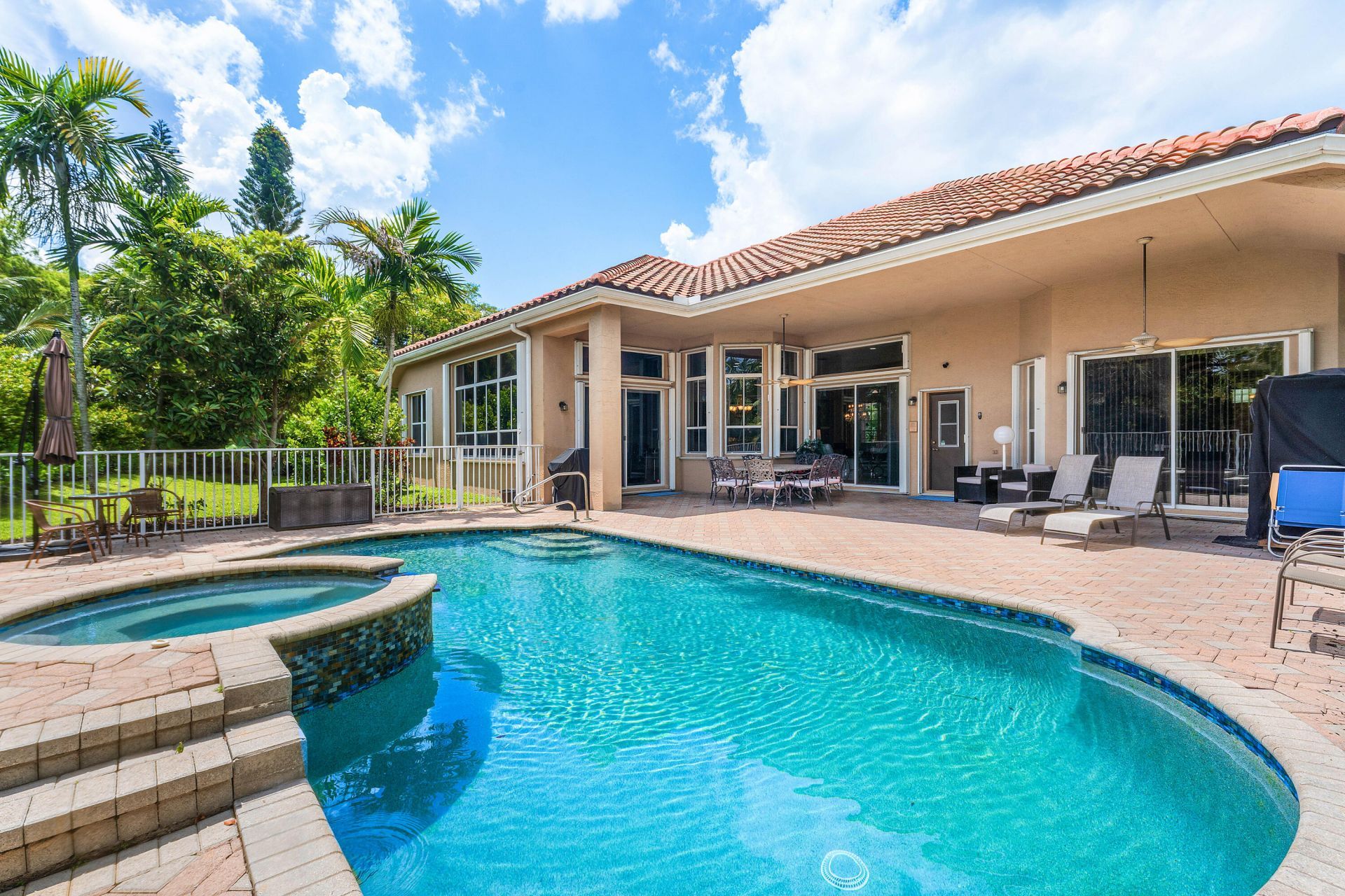 911 Forest Glen Lane, Wellington, FL 33414 Photo
