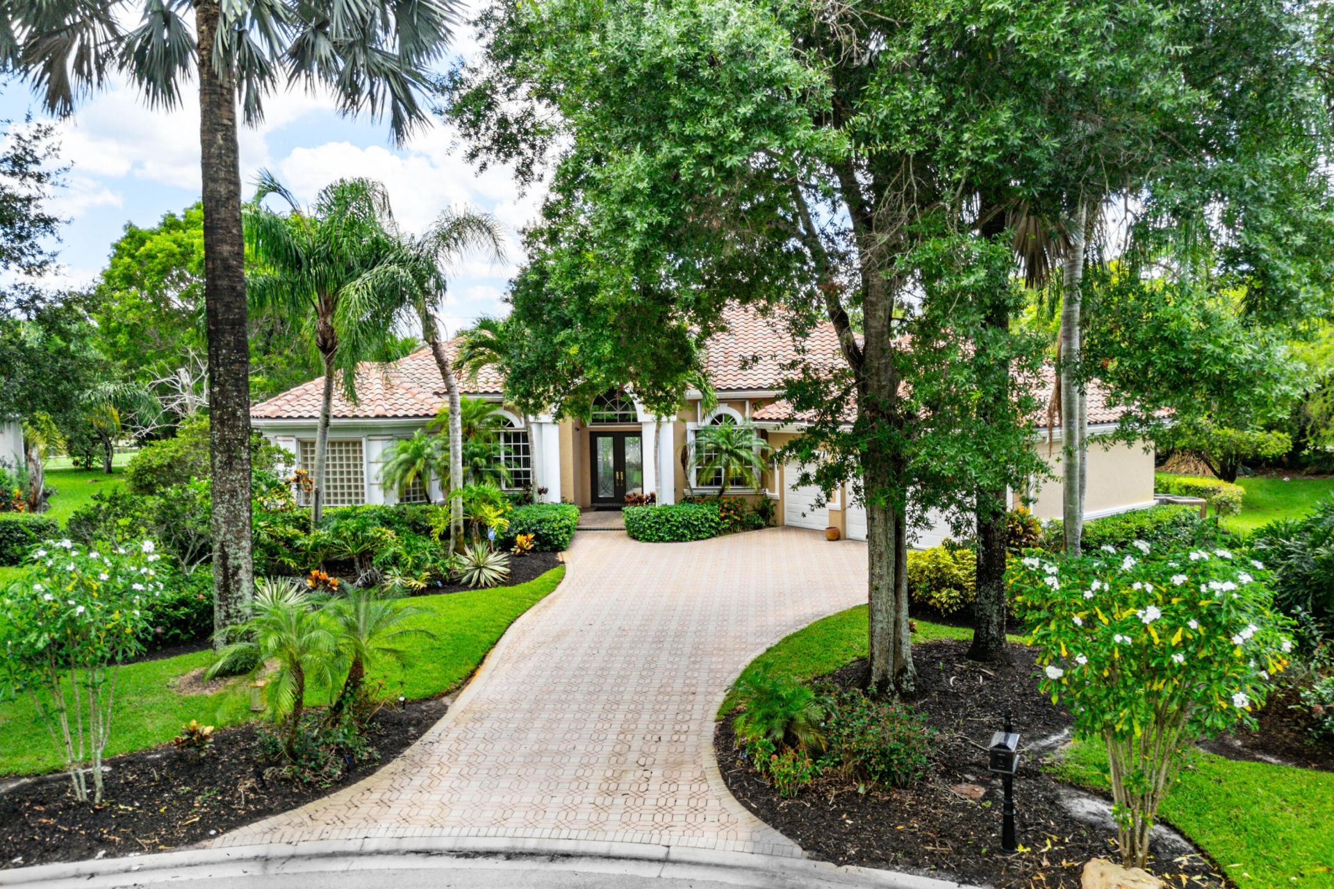 911 Forest Glen Lane, Wellington, FL 33414 Photo
