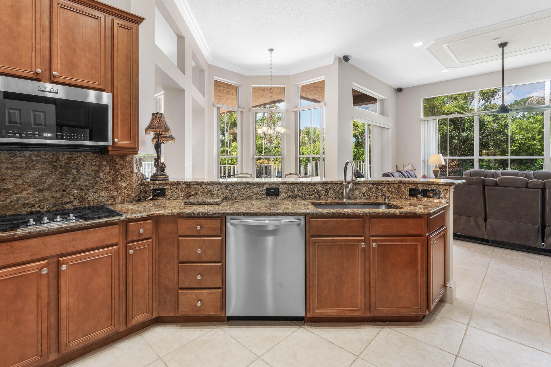 911 Forest Glen Lane, Wellington, FL 33414 Photo