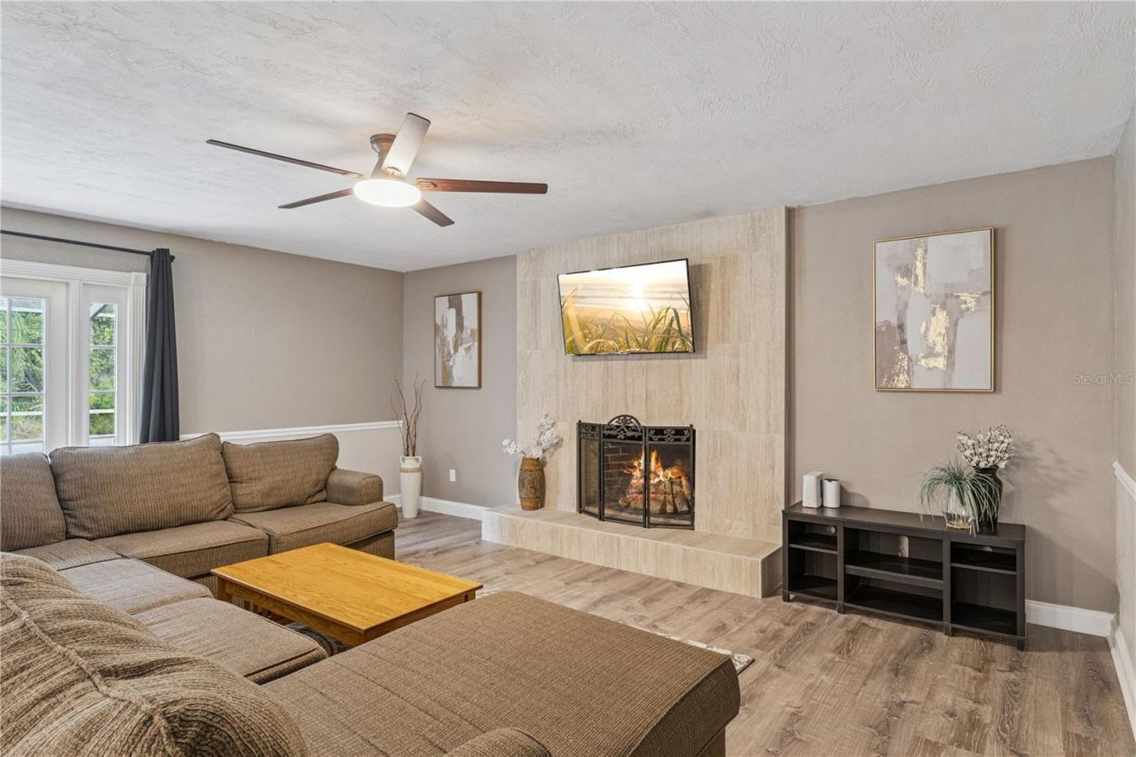 537 Pelican Bay Drive, Daytona Beach, FL 32119 Photo