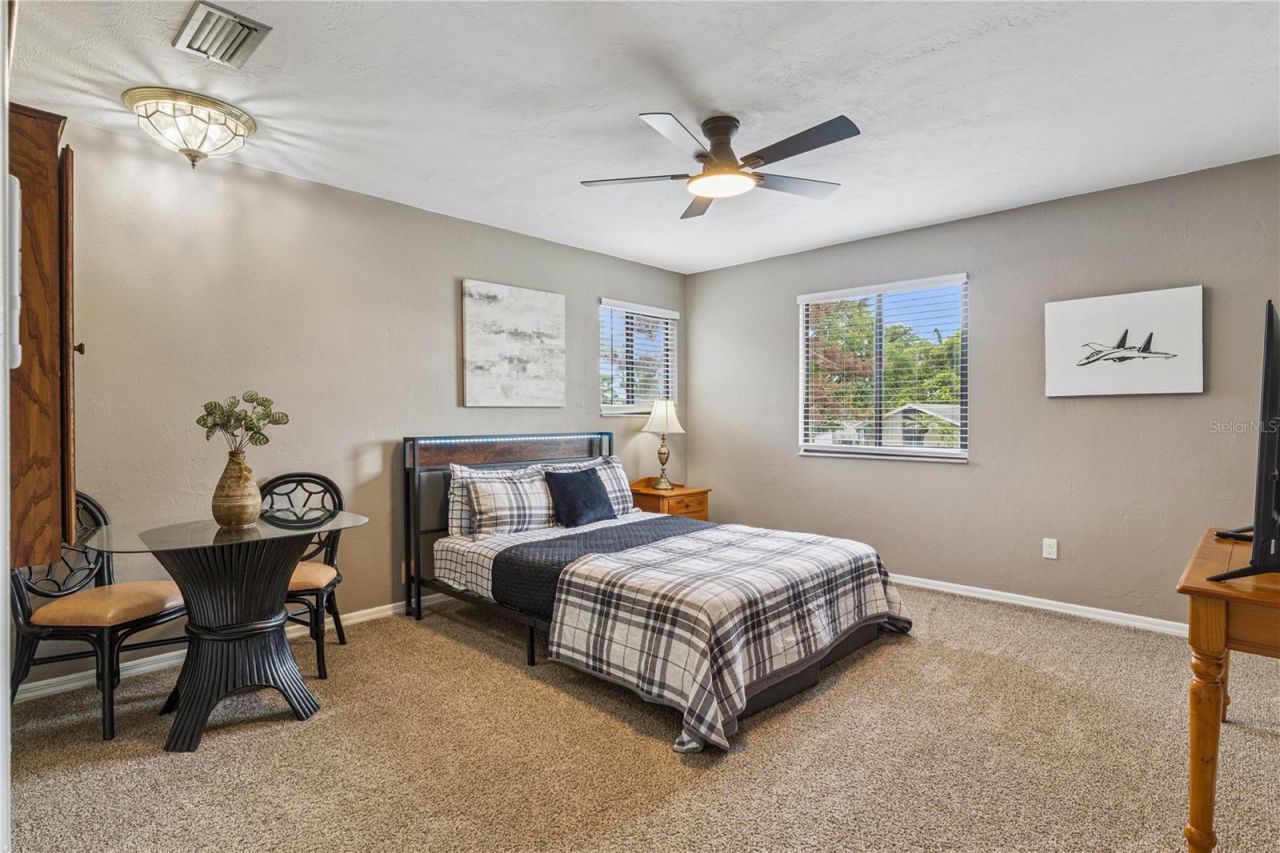 537 Pelican Bay Drive, Daytona Beach, FL 32119 Photo