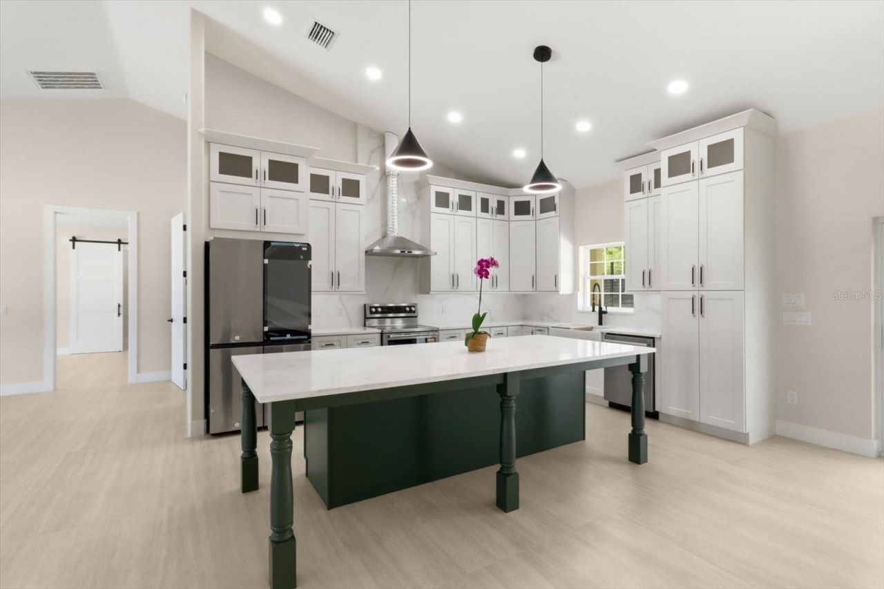 5970 W Inland , Dunnellon, FL 34433 Photo