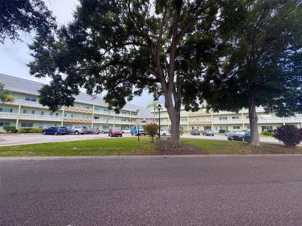 2459 COLUMBIA DRIVE , Unit 69, CLEARWATER, FL 33763