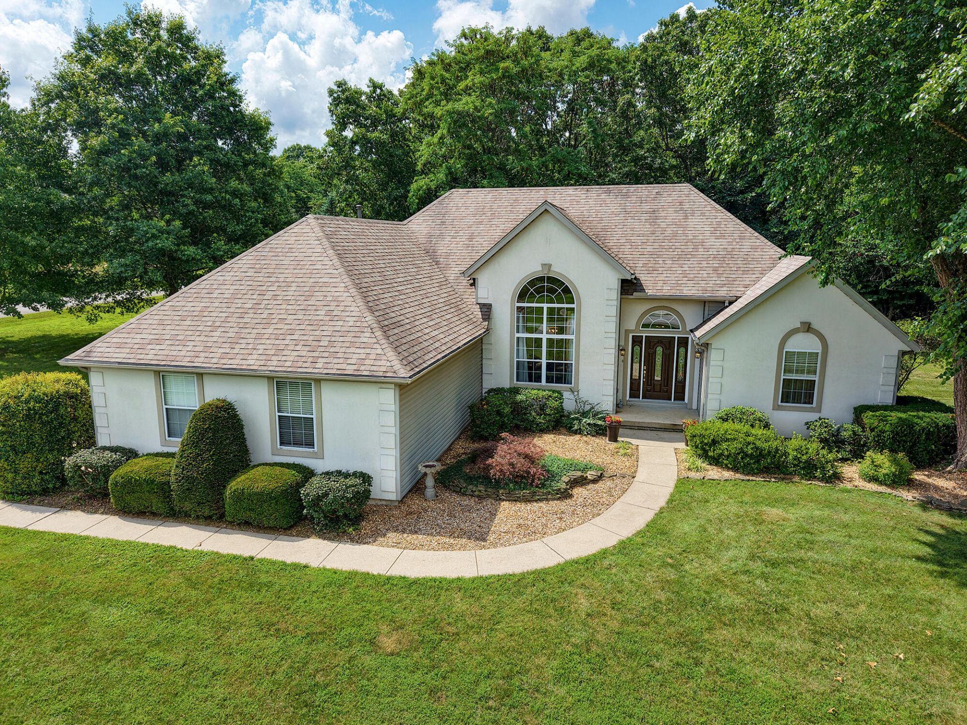 20 High Meadow Drive, Marshfield, MO 65706 Main Photo