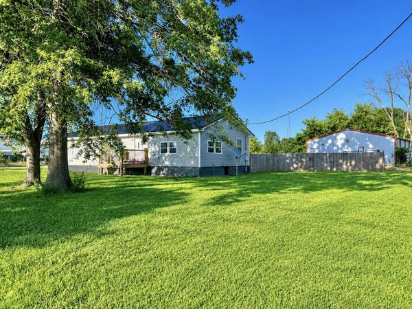 22457 Main Street , Weaubleau, MO 65774
