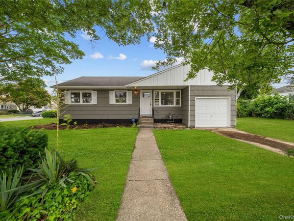 504 Decatur Street , Uniondale, NY 11553