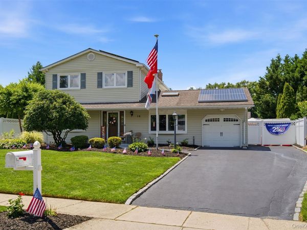 18 Executive Drive , Hauppauge, NY 11788