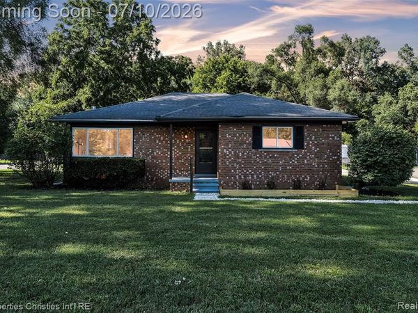 32652 Cadillac Street, Farmington Hills, MI 48336